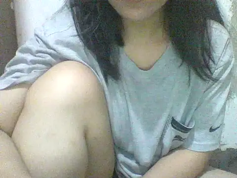 Snapshot of spankmybootyxxx chatting on December 14, 10:58 pm spankmybootyxxx online show from December 14, 10:58 pm