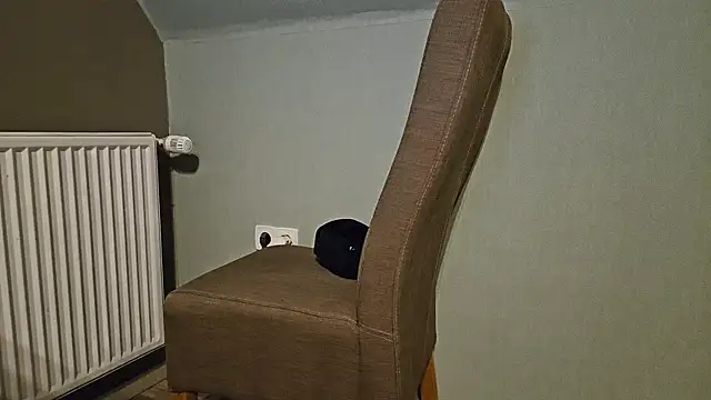 Snapshot of drm4ple3 chatting on February 13, 11:23 pm drm4ple3 online show from February 13, 11:23 pm