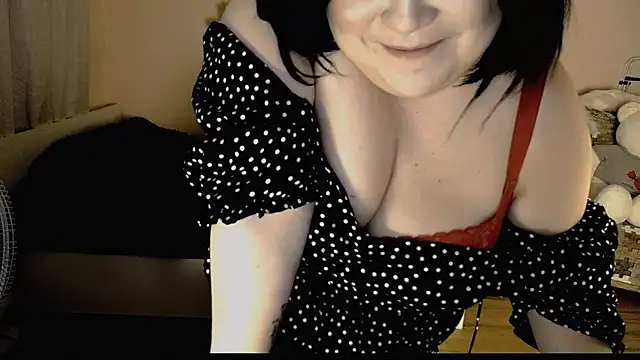 Snapshot of Vi-Vixen chatting on March 4, 6:37 am Vi-Vixen online show from March 4, 6:37 am