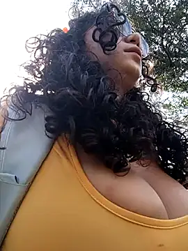 Simone Miller online show from February 26, 2:14 pm