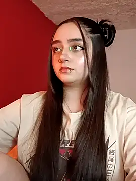 Snapshot of IvonneT chatting on November 2, 9:39 pm IvonneT online show from November 2, 9:39 pm