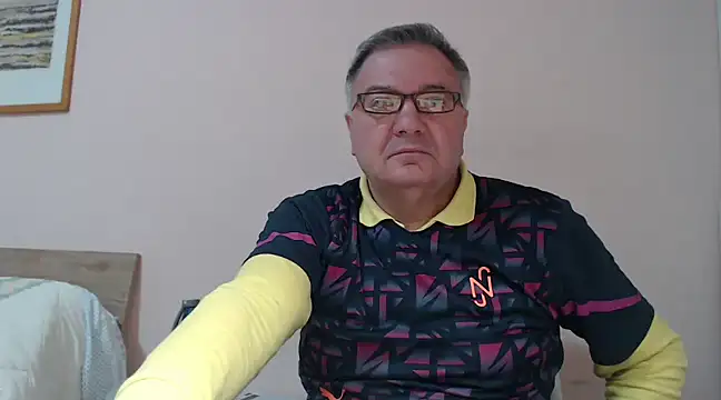 YOU6me online show from February 3, 6:49 pm