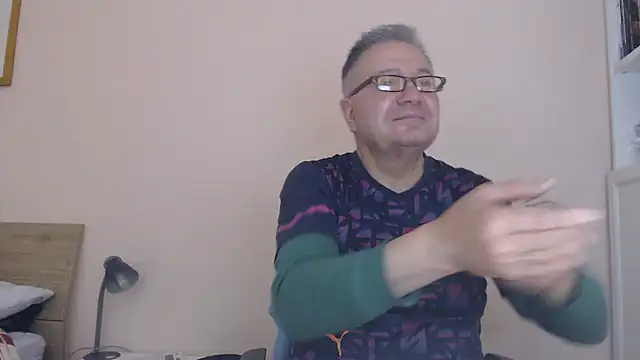 YOU6me online show from October 28, 4:31 pm