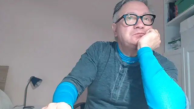 YOU6me online show from January 10, 9:00 am