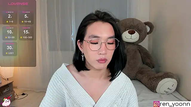 Snapshot of Ren_yoon chatting on June 20, 9:56 am Ren yoon online show from June 20, 9:56 am
