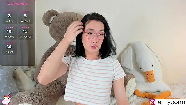 Snapshot of Ren_yoon chatting on July 28, 6:20 am Ren yoon online show from July 28, 6:20 am