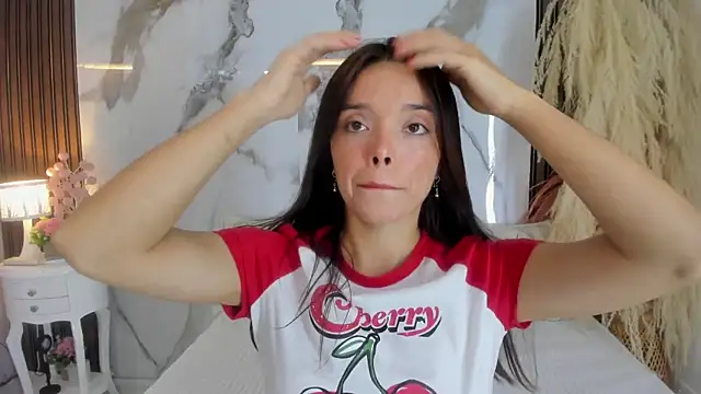 hannahill69 online show from October 7, 4:42 am