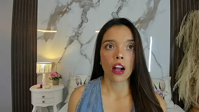 hannahill69 online show from July 17, 4:41 am