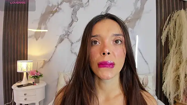 hannahill69 online show from July 22, 4:37 am