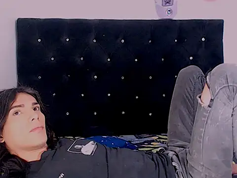 camii extrange online show from March 27, 7:13 pm