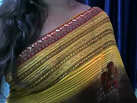 Snapshot of SexyRashmika chatting on January 19, 1:10 am SexyRashmika online show from January 19, 1:10 am