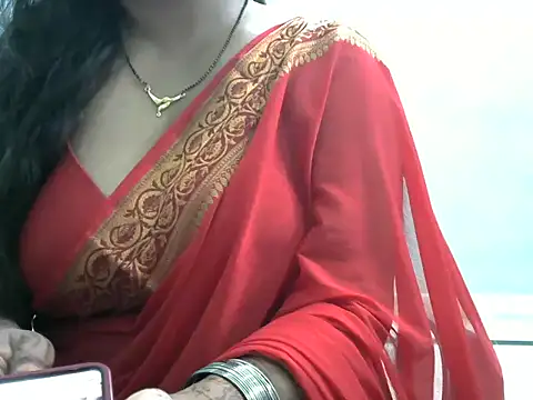 Snapshot of SexyRashmika chatting on October 17, 6:32 pm SexyRashmika online show from October 17, 6:32 pm