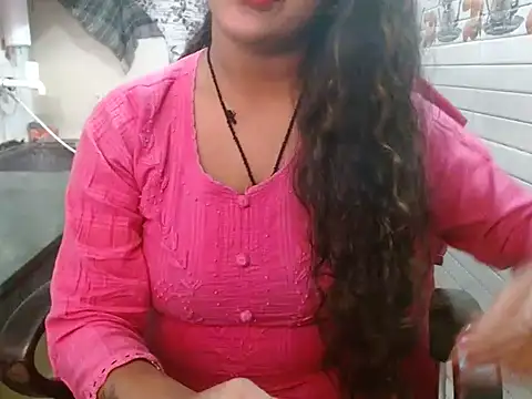 Snapshot of LovingPihu chatting on October 29, 5:42 am LovingPihu online show from October 29, 5:42 am