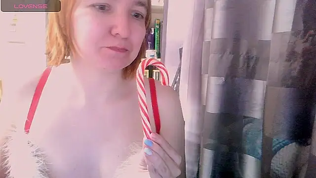 BrattyFoxyGirl online show from December 25, 4:22 pm