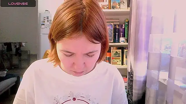 BrattyFoxyGirl online show from January 13, 9:19 am