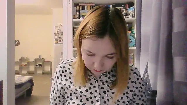 BrattyFoxyGirl online show from November 7, 11:54 am