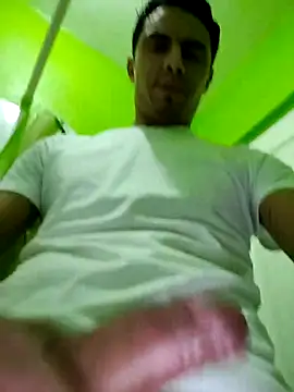 Snapshot of jair20 chatting on October 25, 10:48 pm jair20 online show from October 25, 10:48 pm