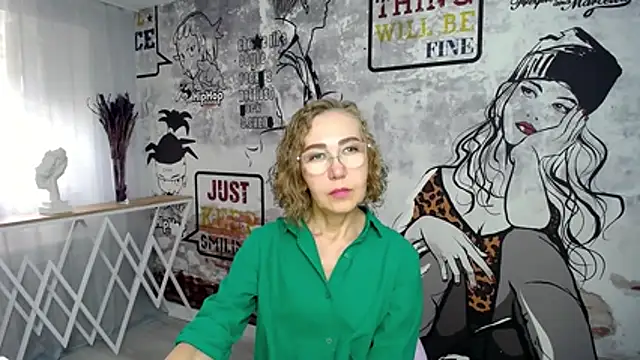 queen a n i online show from August 4, 10:18 am