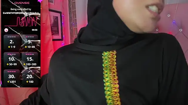 Snapshot of DarshaKhemu chatting on January 22, 11:32 pm DarshaKhemu online show from January 22, 11:32 pm