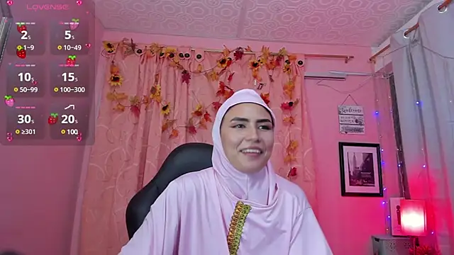 Snapshot of DarshaKhemu chatting on February 13, 12:35 am DarshaKhemu online show from February 13, 12:35 am