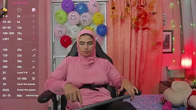 Snapshot of DarshaKhemu chatting on March 15, 12:04 am DarshaKhemu online show from March 15, 12:04 am