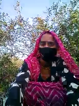 Snapshot of Mohni_Das chatting on November 28, 10:18 am Mohni Das online show from November 28, 10:18 am