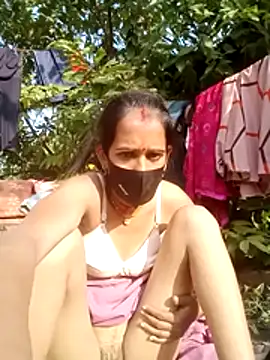 Snapshot of Mohni_Das chatting on December 4, 3:49 am Mohni Das online show from December 4, 3:49 am