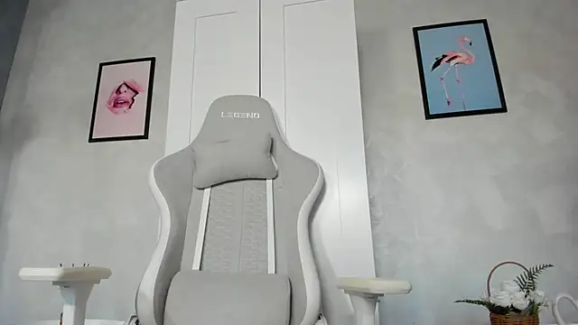 Naila18 online show from March 8, 6:21 am