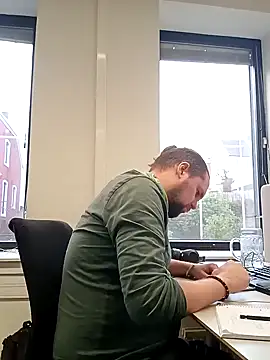 Snapshot of Tj1sen chatting on December 2, 11:23 am Tj1sen online show from December 2, 11:23 am