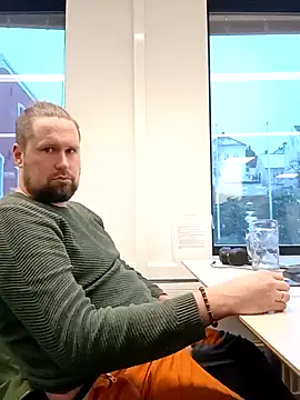 Snapshot of Tj1sen chatting on January 8, 2:46 pm Tj1sen online show from January 8, 2:46 pm