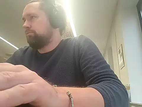 Snapshot of Tj1sen chatting on January 16, 1:58 pm Tj1sen online show from January 16, 1:58 pm