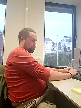 Snapshot of Tj1sen chatting on January 17, 11:49 am Tj1sen online show from January 17, 11:49 am