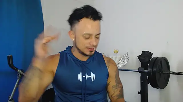 Snapshot of JacobJamess chatting on November 21, 4:49 pm JacobJamess online show from November 21, 4:49 pm