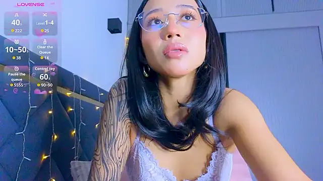 Mia Tin online show from January 7, 12:07 pm