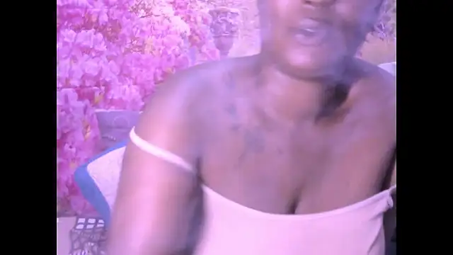 Snapshot of ebonyboobiez chatting on October 12, 7:35 pm ebonyboobiez online show from October 12, 7:35 pm