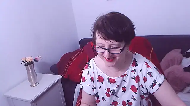 Snapshot of ChristaRose chatting on January 27, 3:37 am ChristaRose online show from January 27, 3:37 am