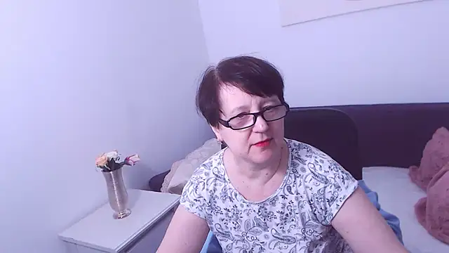 Snapshot of ChristaRose chatting on February 2, 2:38 am ChristaRose online show from February 2, 2:38 am