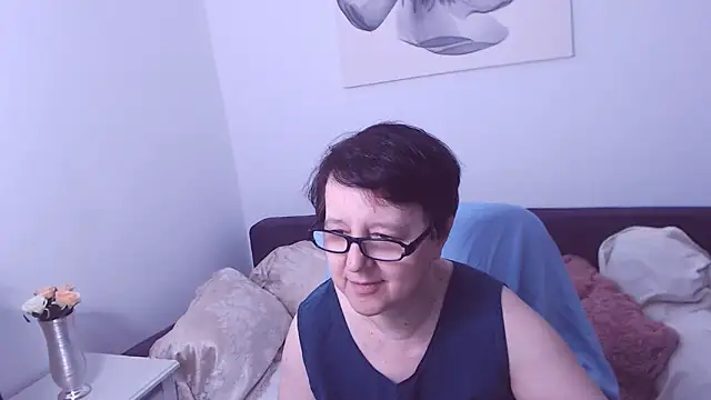 Snapshot of ChristaRose chatting on October 22, 7:13 pm ChristaRose online show from October 22, 7:13 pm