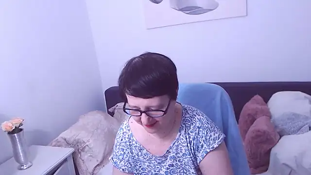 Snapshot of ChristaRose chatting on October 26, 12:49 am ChristaRose online show from October 26, 12:49 am