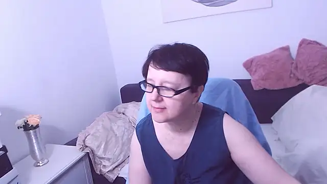 Snapshot of ChristaRose chatting on October 26, 2:23 pm ChristaRose online show from October 26, 2:23 pm