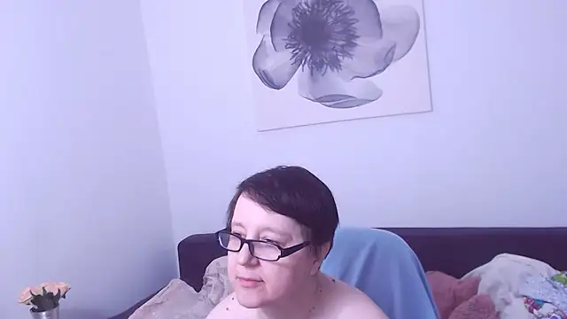 ChristaRose online show from April 26, 11:08 am