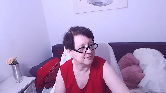 ChristaRose online show from June 14, 4:31 pm