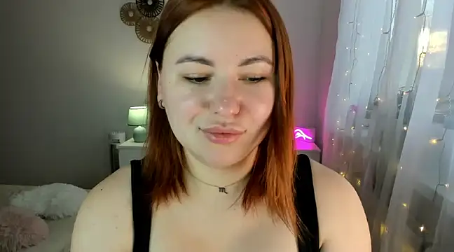 LAYLAxSTAR online show from January 7, 1:57 pm