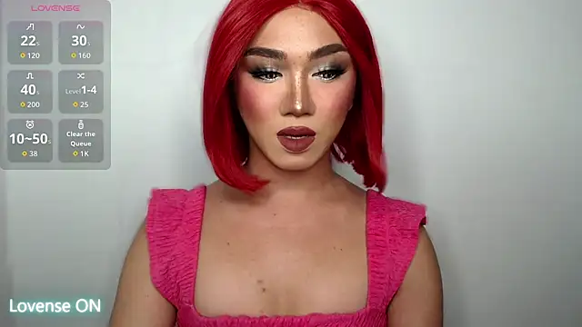 Snapshot of Local_Hoelyx chatting on October 27, 8:02 pm Local Hoelyx online show from October 27, 8:02 pm