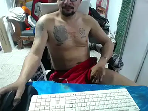 Snapshot of alexam_gal@xh chatting on January 21, 3:43 pm alexam galxh online show from January 21, 3:43 pm