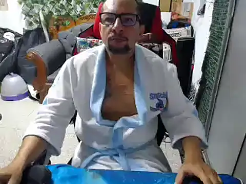 Snapshot of alexam_gal@xh chatting on March 15, 1:07 pm alexam galxh online show from March 15, 1:07 pm