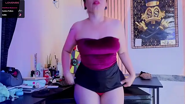 Ivvannaparis online show from May 1, 4:44 pm