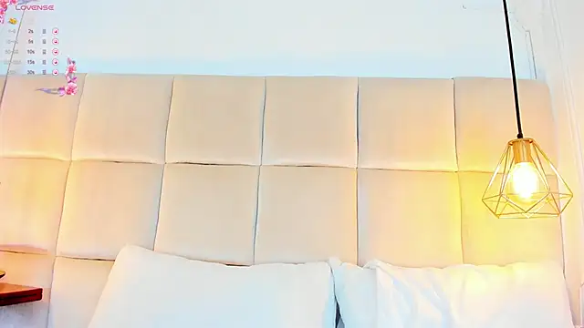 AnaisClark online show from January 29, 11:30 am