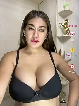 Snapshot of SexyFatHugeCock chatting on July 10, 9:23 am SexyFatHugeCock online show from July 10, 9:23 am