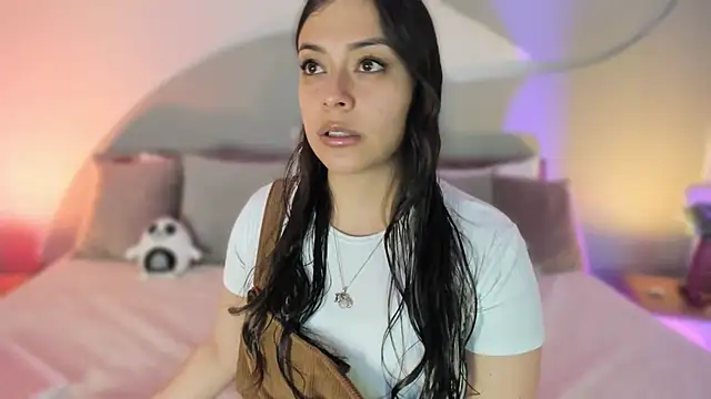 Nicolle W online show from October 11, 11:53 am